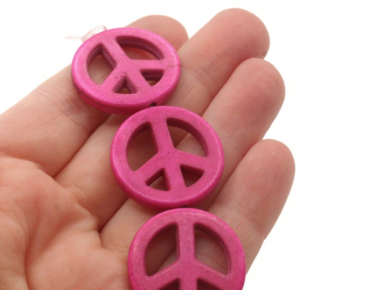 15 25mm Pink Peace Symbol Dyed Synthetic Turquoise Stone Beads bB3